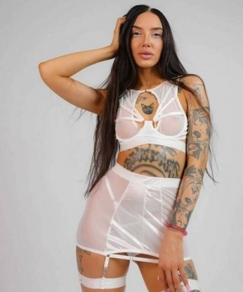 Валюша, 23 года, 1 размер груди